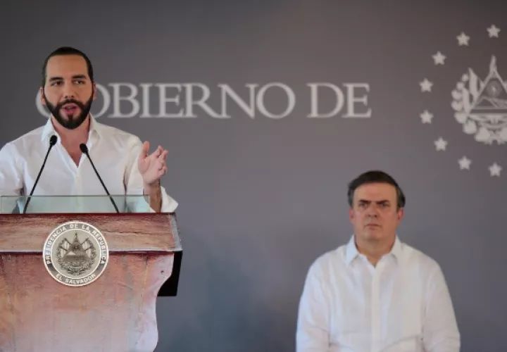 Nayib Bukele, un duro crítico de las Administraciones anteriores de su país, señaló que "nadie puede dudar que El Salvador vive en una democracia plena" frente a sus vecinos que constantemente enfrentan crisis políticas y sociales. FOTO/EFE