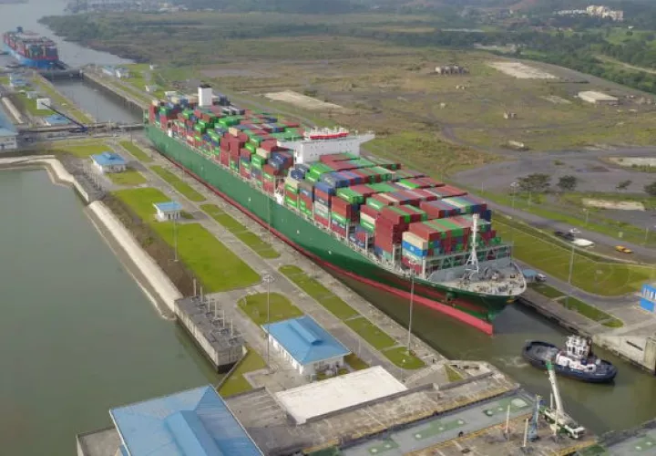 El Canal de Panamá alcanzó hoy un nuevo récord. Foto: Canal de Panamá.