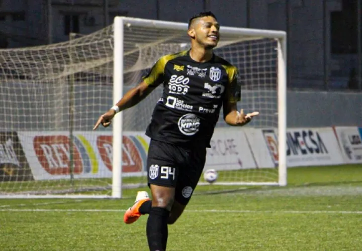 Jorman Aguilar tuvo una noche redonda.