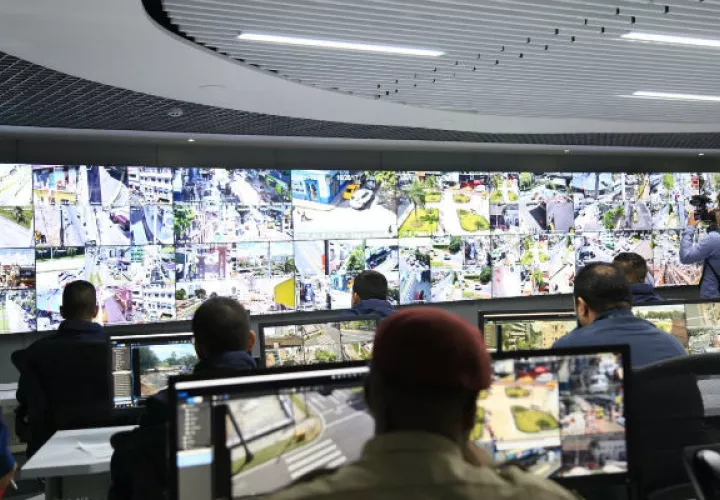 Las cámaras de videovigilancia instaladas por la Alcaldía de Panamá serán para verificar quienes botan basura en lugares no indicados.
