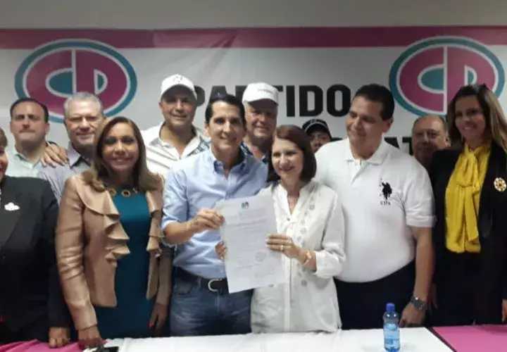 Expresidente Ricardo Martinelli es postulado como candidato a la Alcaldía de Panamá por Cambio Democrático. Foto: Panamá América.