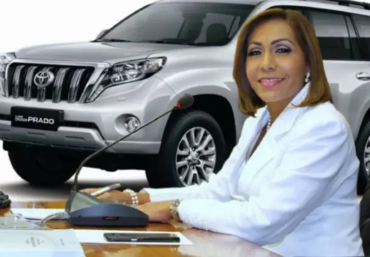 Se trata de ocho camionetas para los miembros de la junta directiva de la Asamblea Nacional. Foto: Panamá América.