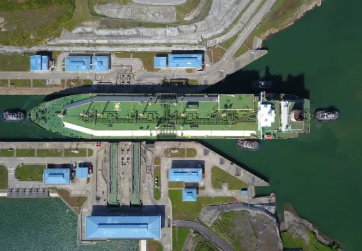 Los buques de GNL Q-Flex ahora pueden transitar por el Canal de Panamá. Foto/Cortesía