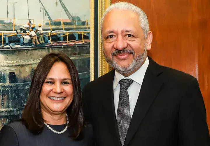 Ambos estarán en el cargo por un periodo de 7 años.