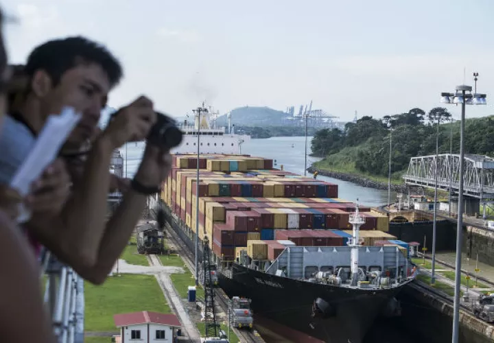 Se busca incentivar que los panameños puedan conocer el Canal de Panamá. 