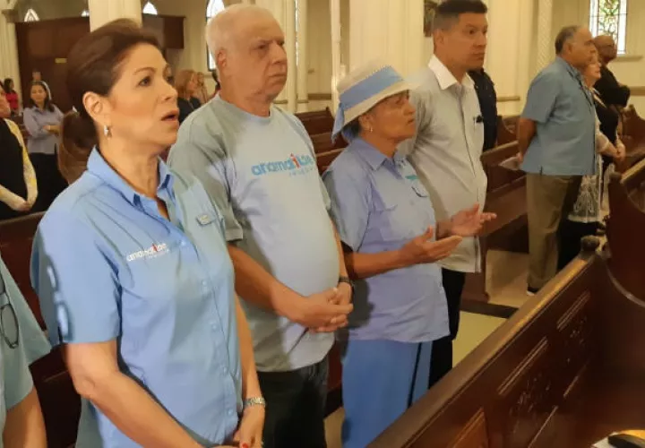 Con diferentes actividades los candidatos presidenciales iniciaron el día electoral.