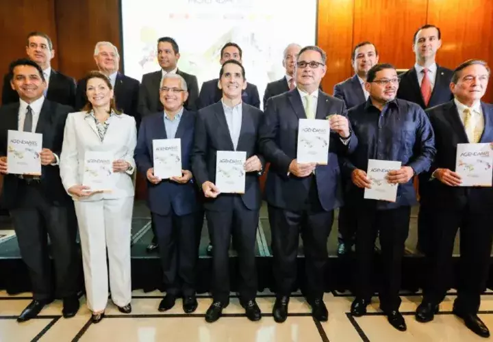 Los candidatos de partidos políticos se refirieron ayer a este tema, en un acto organizado por la Cámara de Comercio.  Twitter
