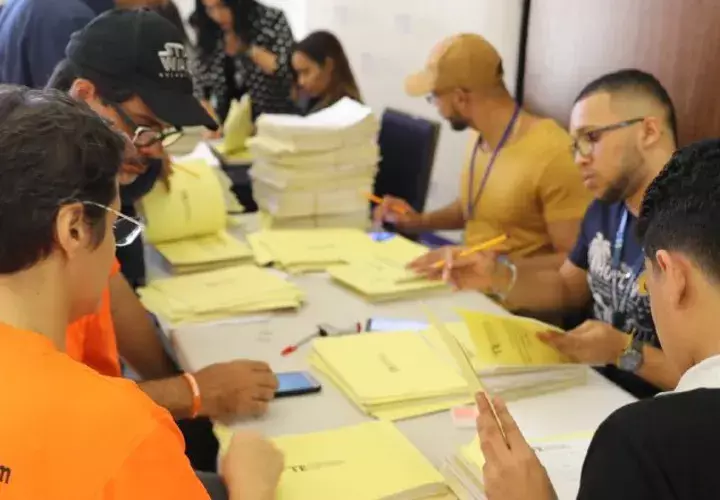 19 son los aspirantes a la presidencia por libre postulación.  Internet