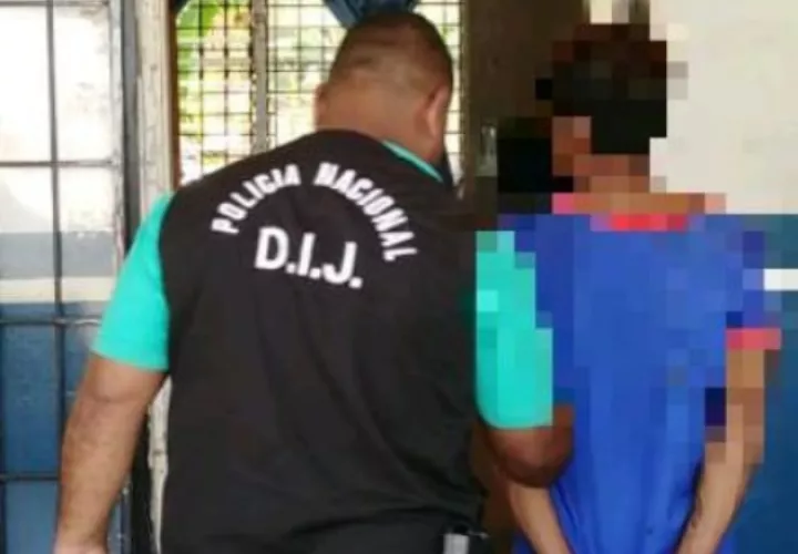 Una vez que las unidades policiales logran la captura de estas tres personas, son puestas a órdenes de las autoridades correspondientes y en las próximas horas se tiene previsto que sean llevados ante un juez de garantías Foto/Mayra Madrid