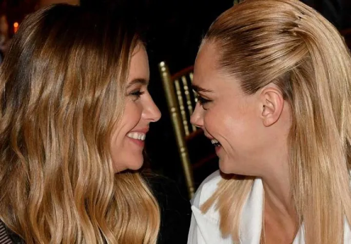 Cara Delevingne y Ashley Benson.