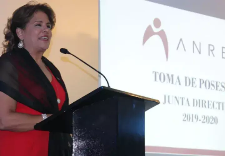 Carmen Sealy de Broce, presidente de la Asociación Nacional de Profesionales de Recursos Humanos de Panamá (ANREH).