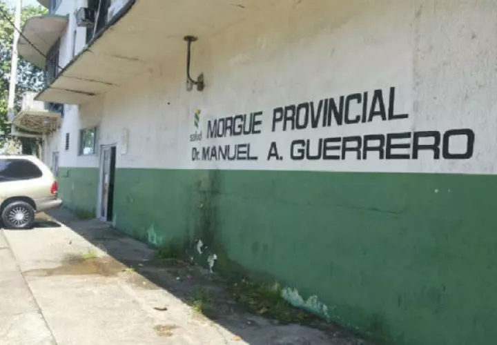Indicó que al principio observó el cráneo, lo que lo alertó, comunicando a su superior el hecho.