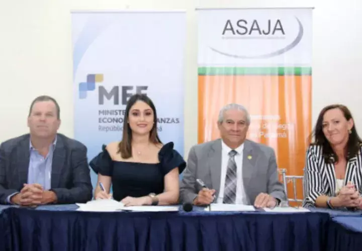 Intendencia y Asaja firman acuerdo de cooperación
