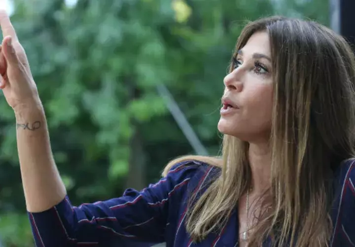 La actriz venezolana Catherine Fulop durante entrevista con Efe, en su residencia en Buenos Aires (Argentina). Foto: EFE.