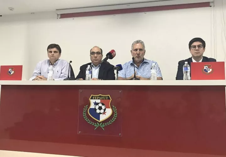 La extensión de este periodo de elecciones tuvo 16 votos a favor.