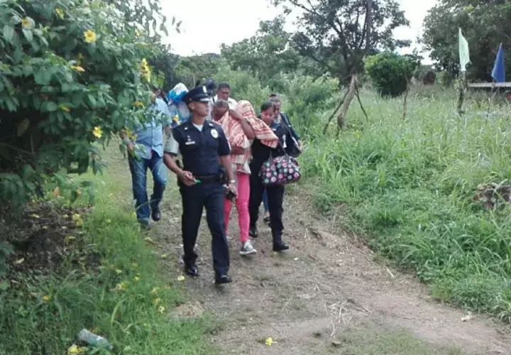El infante fue sacado de la casa ubicada en Sajalices de Chame. 