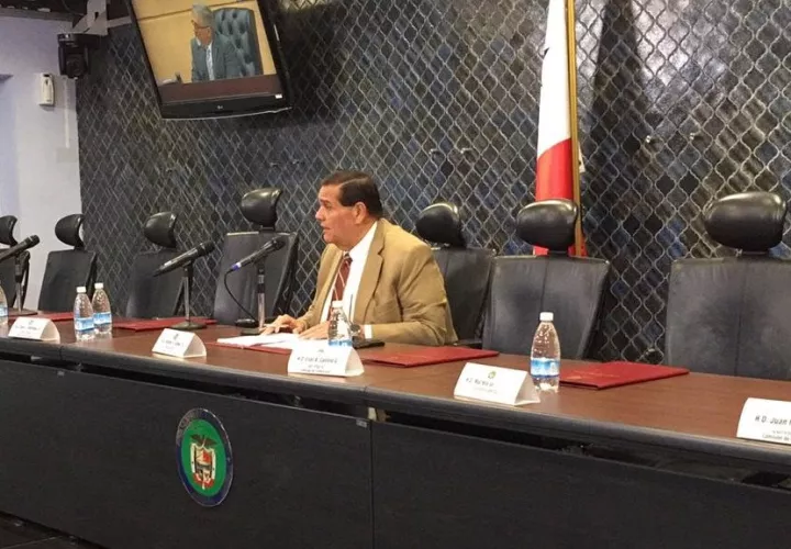 Sergio Gálvez, citará a los miembros de la Comisión de Credenciales para el próximo lunes.