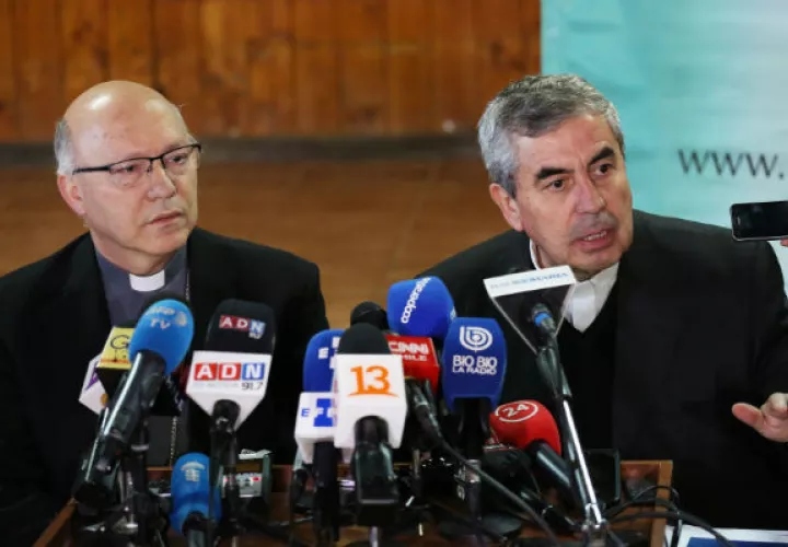 Altos prelados de la iglesia chilena han tenido que explicar en público resultados de las investigaciones.