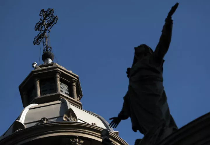 Un proceso canónico determinó verosímil la denuncia, y dio cuenta de otras acusaciones, como tocamientos a un seminarista y a un menor de edad, las que quedaron archivadas.