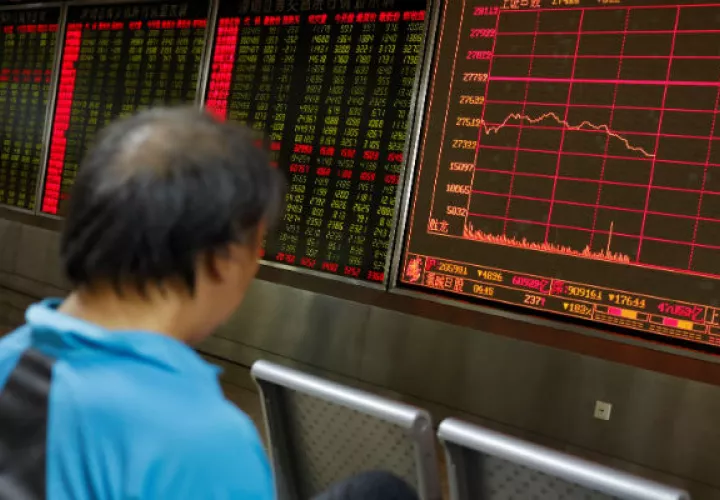 Los mercados financieros de Wall Street reaccionaron con fuertes caídas. Foto/Efe