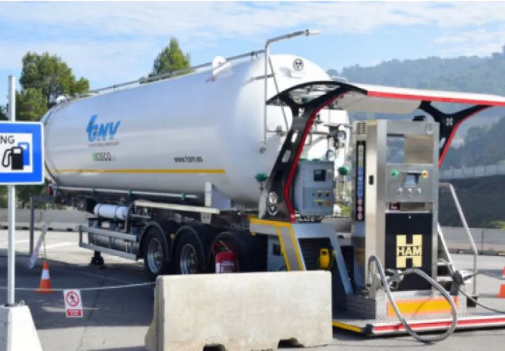 El ministerio indico también que aumentará diversos aranceles de hasta el 25, el 20 y el 15 % sobre un total de 5,140 productos estadounidenses, entre los que se encuentra Gas Natural licuado.