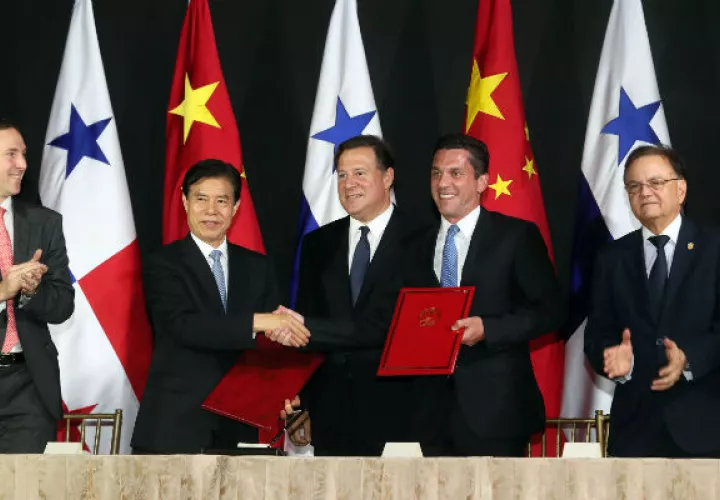Panamá estableció relaciones diplomáticas con China.