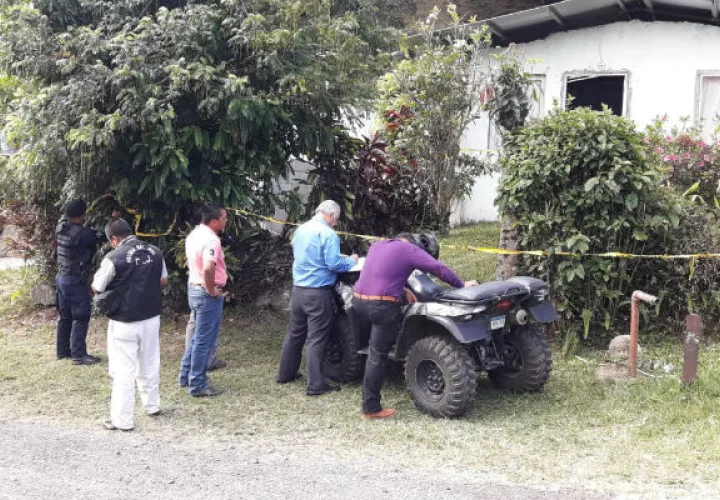 Se realiza la inspección y recolección de indicios por la muerte de adulta mayor en Boquete, Chiriquí.