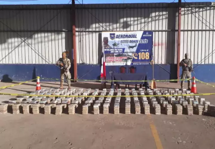 Los sacos iban cargados de droga. @SENANPanama 