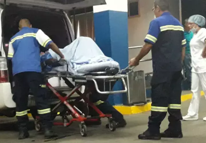 El herido fue llevado al hospital Rafael Hernández. Foto: Mayra Madrid. 