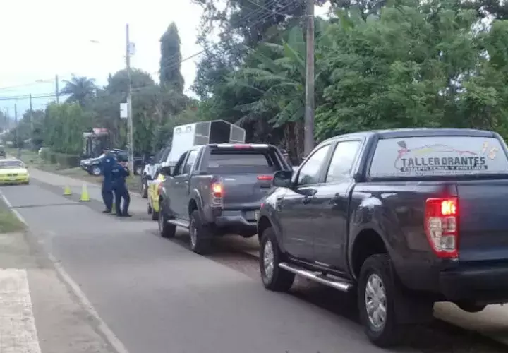 A González se le condenó ya que para el 9 de junio del 2017, cuando  se mantenía un retén y se le realizó una requisa por agentes de seguridad se le ubicó en el auto en que viajaba una pistola 9 mm color negro, un revolver calibre 38 y un proveedor.