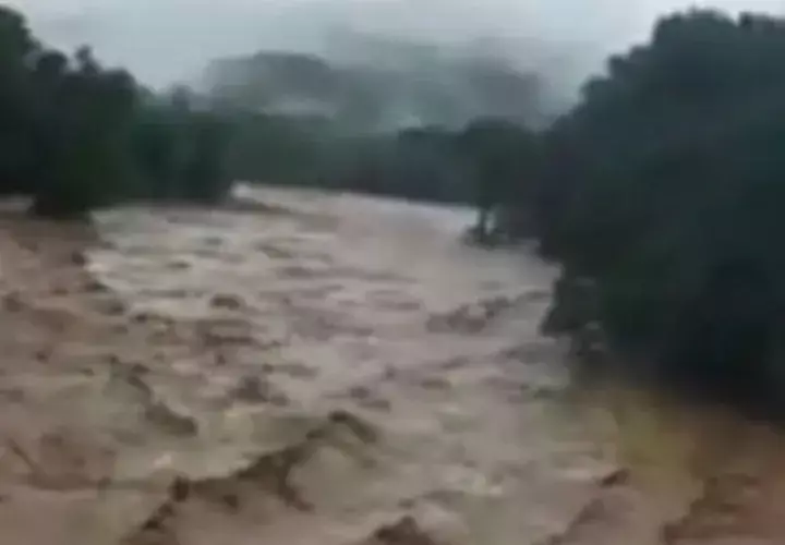 Este viernes el Meduca en Chiriquí hizo un llamado a todos los directores de los planteles educativos de la provincia a evaluar la situación que pueda existir de riesgo y tomar la decisión de suspender las clases para salvaguardar la vida de la comunidad educativa.