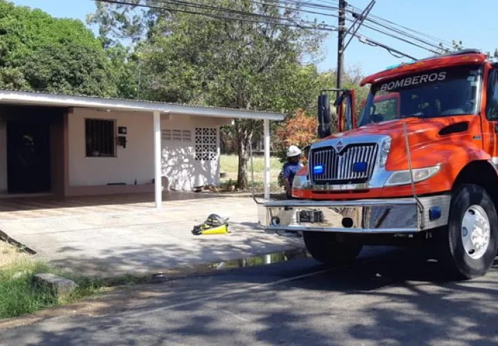 La alerta sobre el incendio fue dada por el conductor de un taxi. Foto/Thays Rodríguez