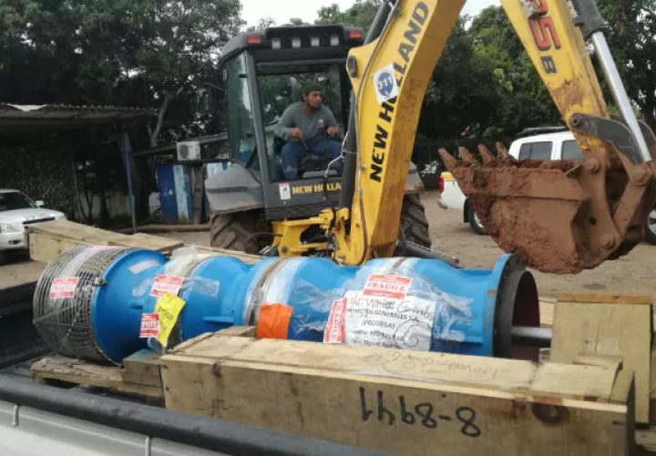 La nueva bomba queda como reserva en caso de darse alguna eventualidad. Foto: Thays Domínguez. 