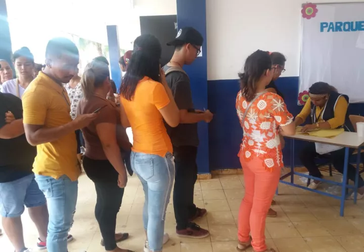 La alta participación electoral predominó en esta jornada electoral. Foto de Jaime Chávez