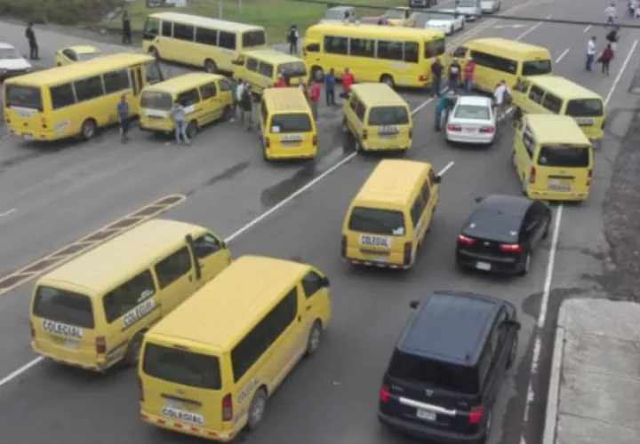 La regulación de los busitos en temas exclusivos del vehículo. Foto: Panamá América