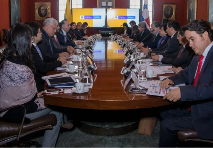 Canciller Alejandro Ferrer lideró reunión en Colombia. @CancilleriaPma