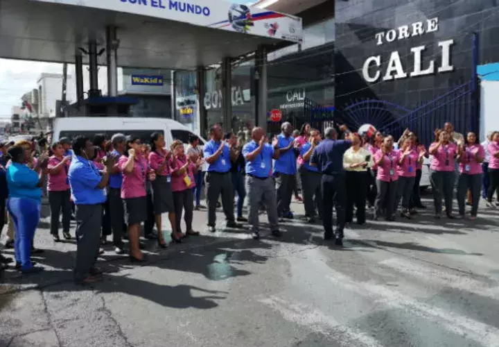La protesta que llevaron a cabo funcionarios de Aduanas en la provincia de Colón. 