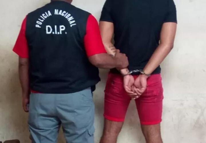 Se detuvo a una persona de 44 años de edad, quien al ser verificado, se detectó que se le requería por un caso de violencia intrafamiliar. Foto/Diómedes Sánchez