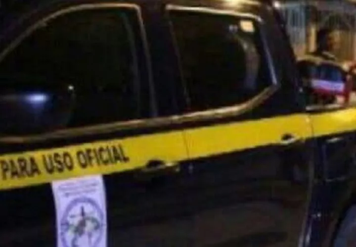 El cadáver del niño fue trasladado a la morgue judicial en Colón. Foto/ Diómedes Sánchez
