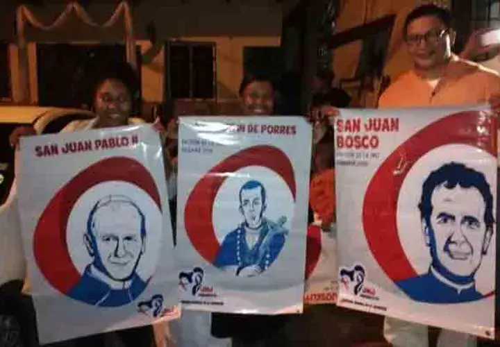 Reunión de fe y esperanza entre los peregrinos y la población colonense. Foto/Diómedes Sánchez