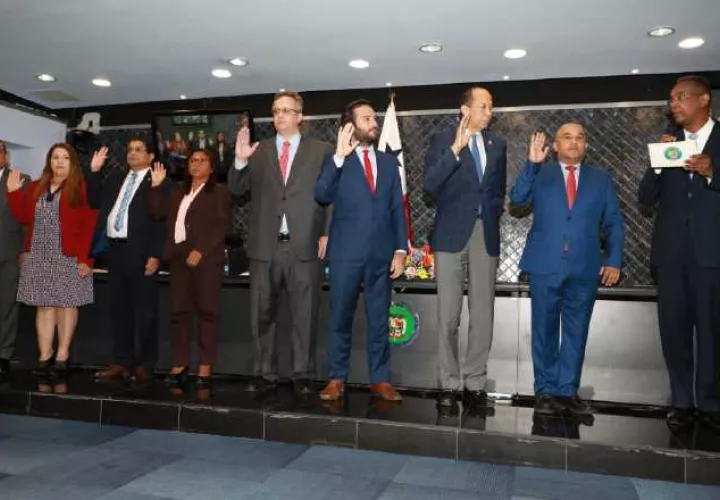 La ratificación de los nueve miembros de la Comisión de Gobierno se realizó en el día de ayer. Archivo