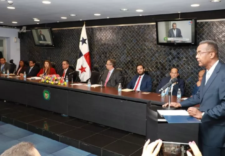 El presidente de la Comisión de Gobierno de la Asamblea Nacional Leandro Ávila prometió un debate responsable.