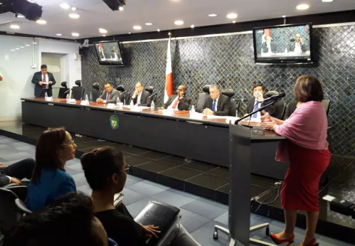 Relajan el déficit fiscal para ellos, pero lo ajustan para la siguiente administración, dijo el economista David Saied. Foto/Cortesía