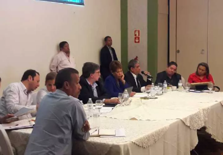 El Consejo de Gabinete ampliado se realizará en el colegio Abel Bravo de Colón.