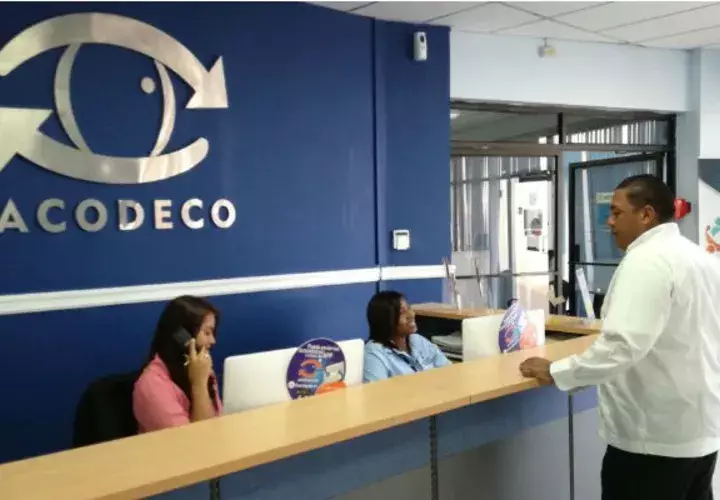 El logo de AER representa las tres partes (consumidor,empresa,conciliador)