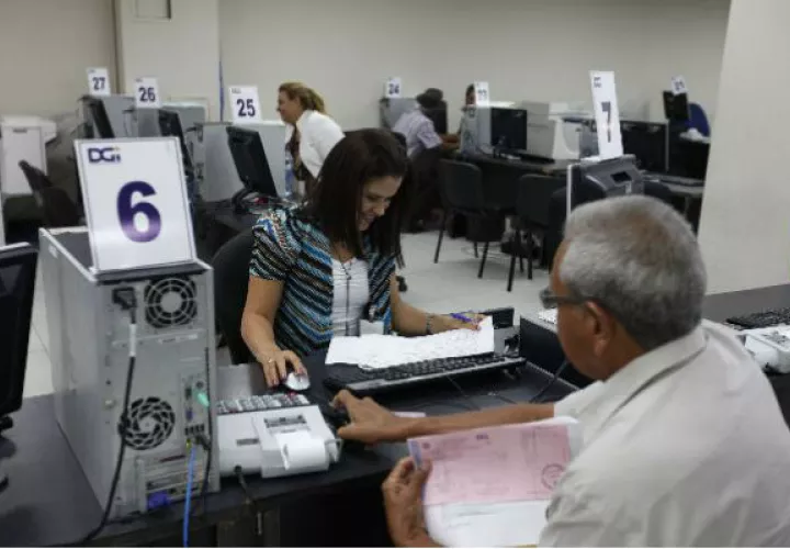 Actualizando sus datos del RUC, el contribuyente evita asistir presencialmente a la autoridad tributaria, lo que le permite hacer sus trámites en  línea.