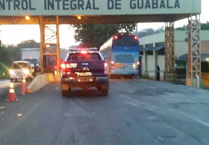  La aprehensión de este ciudadano procedente de la ciudad de Panamá se logró a través de una diligencia de registro e inspección en un bus  que viajaba de la ciudad de Panamá a la provincia de Chiriquí.