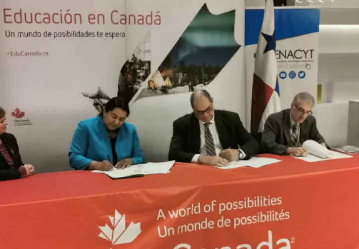 Muchos profesionales panameños se verán beneficiados con este convenio.