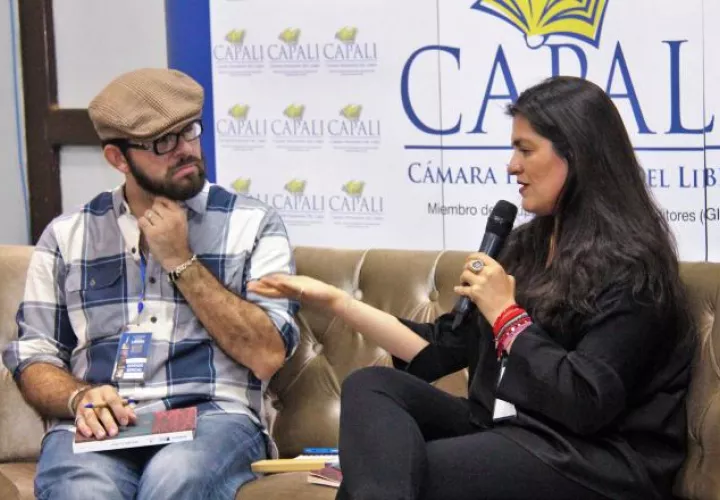 La moderadora será la destacada escritora Glenda Silva Vaca. 