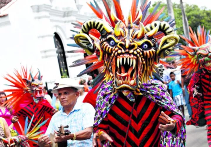 La fiesta de Corpus Christi en La Villa de Los Santos atrae la llegada de cientos de turistas nacionales y extranjeros.
